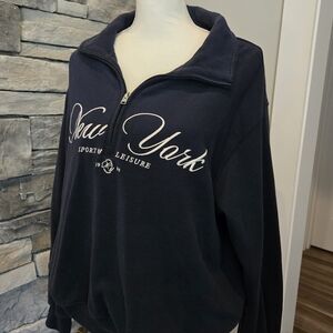 😁Hollister Women's Navy Blue Quarter Zip New York Swearshirt Size Medium